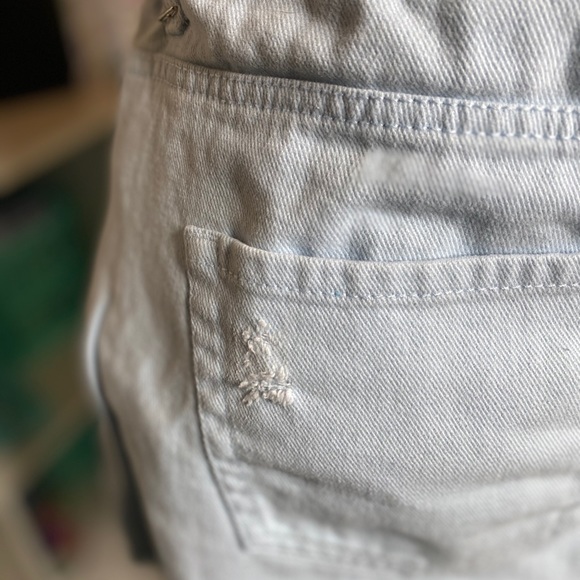 Women’s shorts - Picture 6 of 10